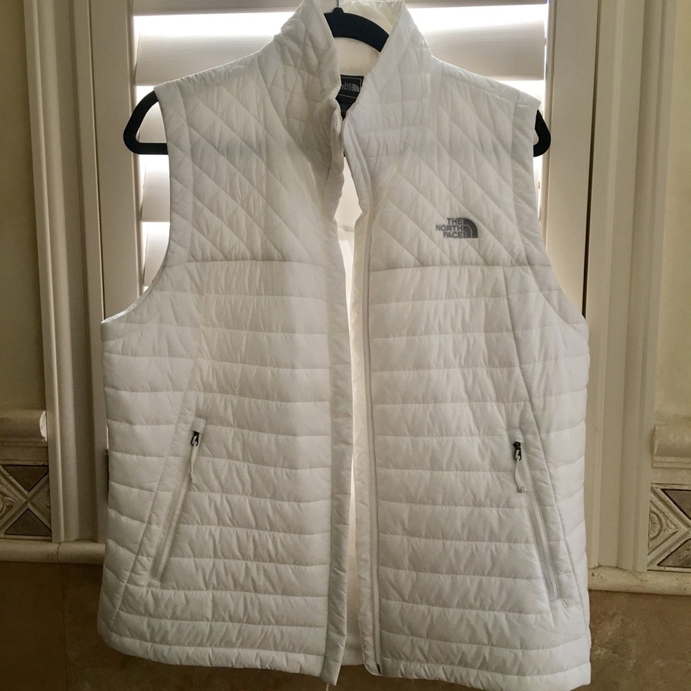 North Face puffer vest size XL